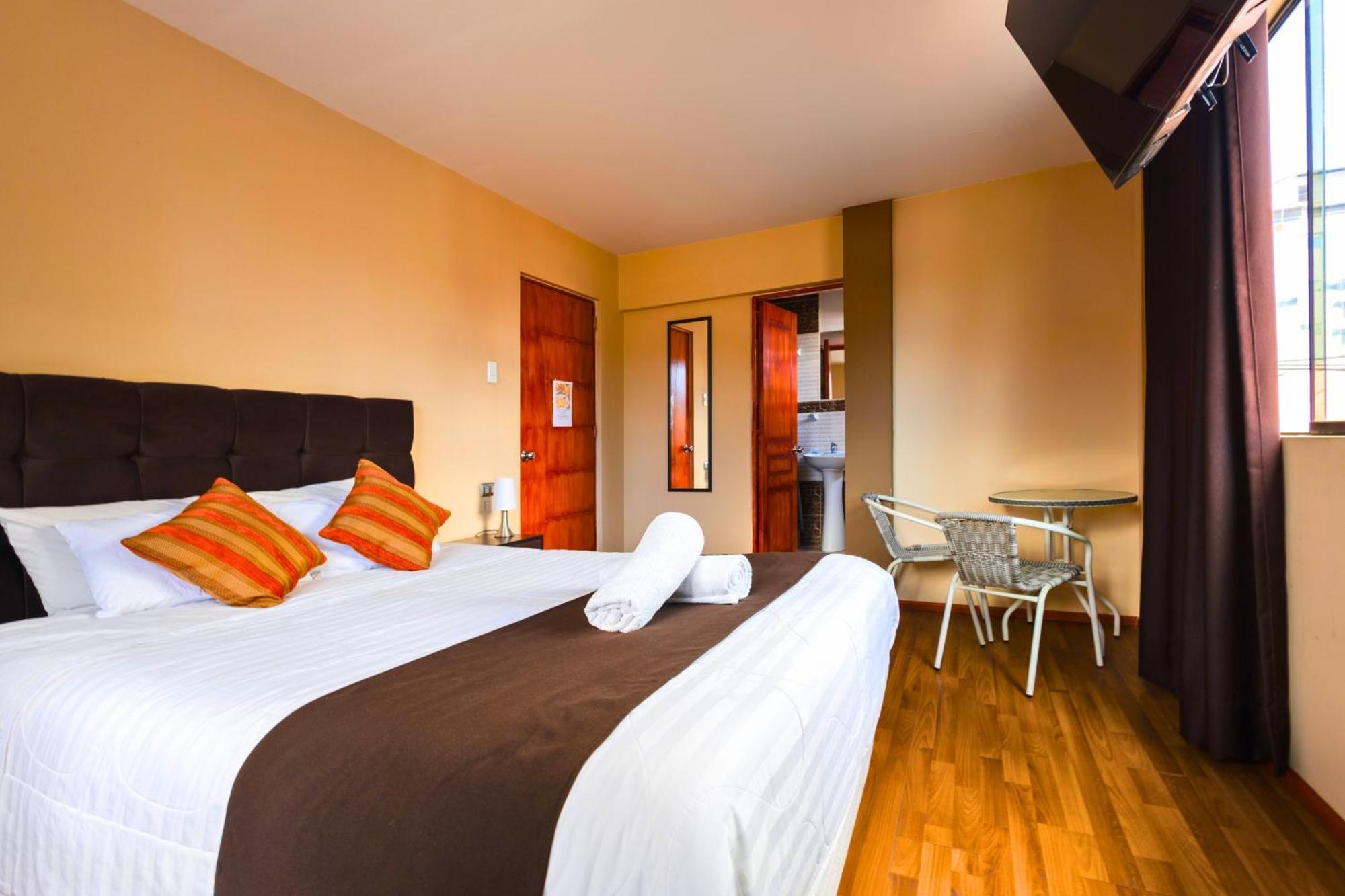 Chambre Double ou Lits Jumeaux avec Salle de Bains Privative